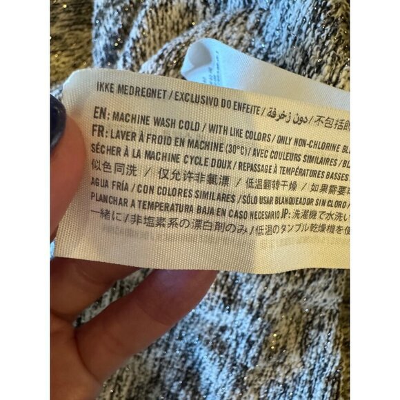 Abercrombie & Fitch Sweater Women Medium Black Knit Metallic Wrap Front Pullover - Picture 10 of 10